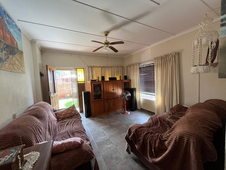 3 Bedroom Property for Sale in Protea Park North West